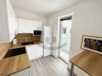Na prenájom 2-izbový byt, 40 m², Martin, Centrum