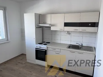 Apartments for rent, 1-room in Prievidza · €400