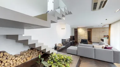 Na predaj 3-izbový byt, 162 m², Bratislava-Staré Mesto, Leškova