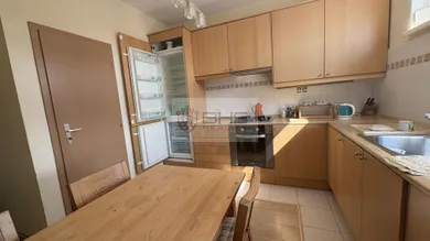 Na predaj 2-izbový byt, 67 m², Bratislava-Karlova Ves, Kresánkova