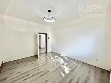 Na prenájom dom, 70 m², Holíč, M. R. Štefánika