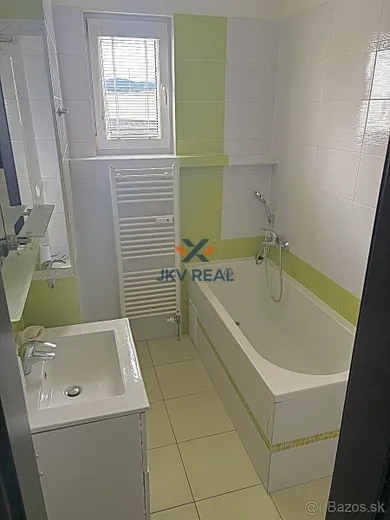 Na prenájom 3-izbový byt, 76 m², Poprad, Podtaranská
