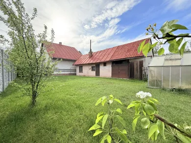 Na predaj 10-izbový dom, 340 m², Miloslavov