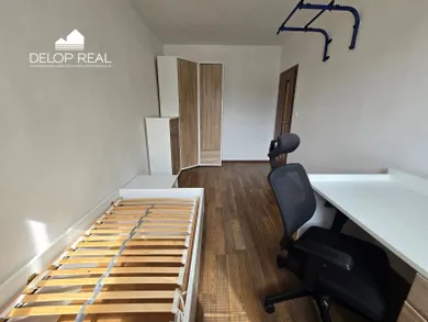 Na prenájom 4-izbový byt, 81 m², Bratislava-Dúbravka, Tranovského