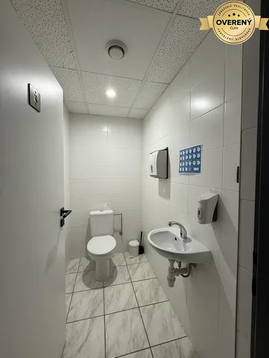 Na prenájom komerčné, 40 m², Senec