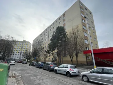 Na predaj byt v Bratislava-Petržalka · €252 000 · Dokončené