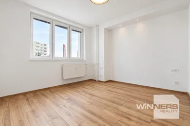Na predaj 2-izbový byt, 41 m², Vrbové, 6.apríla