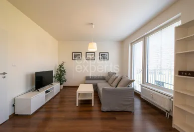Na prenájom 1-izbový byt, 41 m², Bratislava-Ružinov, Jégého