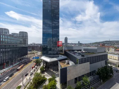 Komerčné priestory na predaj, Bratislava-Ružinov · €289 000