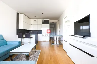 Apartments for rent, 2-room in Bratislava-Staré Mesto · €860