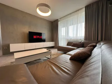 Byty na prenájom 2-izbový, Bratislava-Ružinov · €700