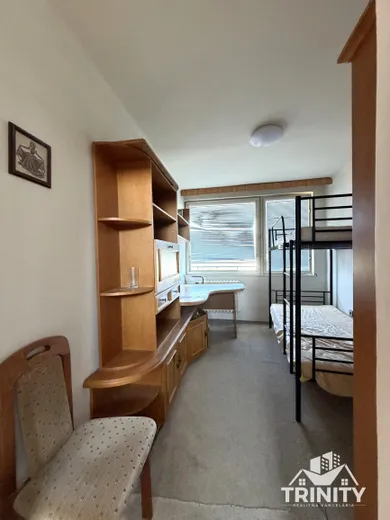 Na predaj 5-izbový dom, 291 m², Nové Zámky