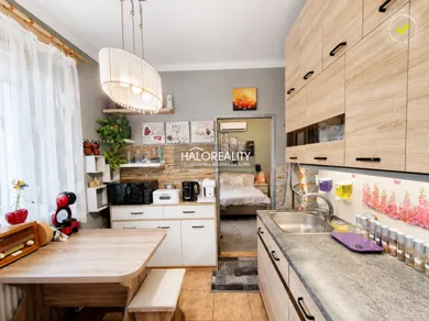 Na predaj 2-izbový byt, 52 m², Nové Zámky