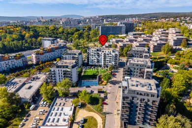 Na predaj 2-izbový byt, 50 m², Bratislava-Karlova Ves