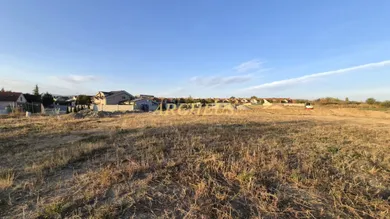 Na predaj pozemok, 711 m², Košice-Západ, GROT