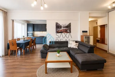 Квартиры на продажу, 3-комнатные, Košice-Sever · €275 000