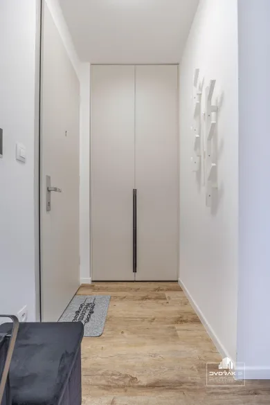 Na prenájom 1-izbový byt, 28 m², Banská Bystrica, Hurbanova 22