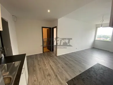 Na predaj 1-izbový byt, 35 m², Bratislava-Vrakuňa, Stavbárska