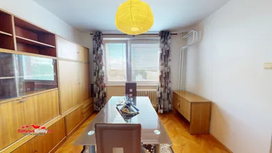 Na predaj 3-izbový byt, 75 m², Trenčín, Soblahovská