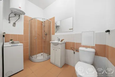 Na predaj 2-izbový byt, 40 m², Rovinka, Hlavna