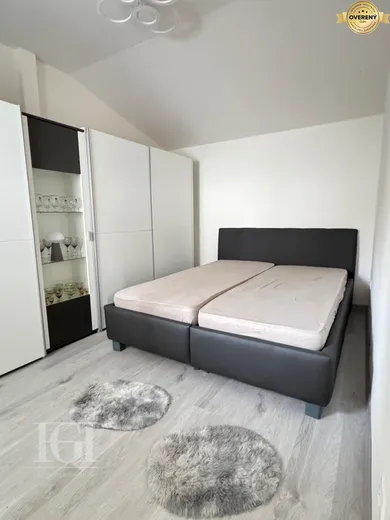 Na prenájom 2-izbový byt, 50 m², Nitra, Golianova