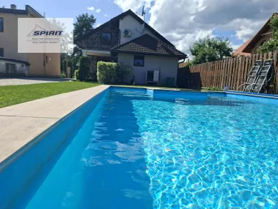 Na predaj dom, 275 m², Smrečany