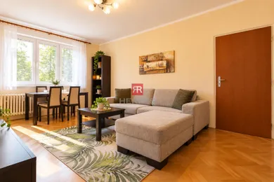 Na prenájom 3-izbový byt, 67 m², Bratislava-Ružinov, Astrová
