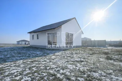Domy na sprzedaż, 1-pokojowe, Senec · €299 000