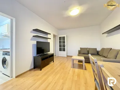 Na prenájom 2-izbový byt, 52 m², Bratislava-Dúbravka, Pekníkova