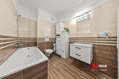 Na predaj 2-izbový byt, 64 m², Pezinok, Dona Sandtnera