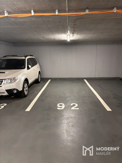 Na prenájom objekt, 14 m², Bratislava-Staré Mesto