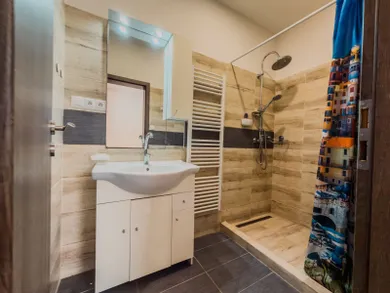 Na prenájom 3-izbový byt, 85 m², Rimavská Sobota, B. Bartóka