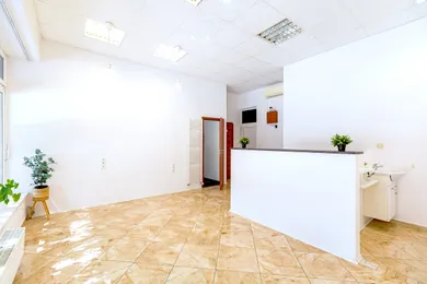 Na predaj komerčné, 43 m², Bratislava-Podunajské Biskupice, Kazanská