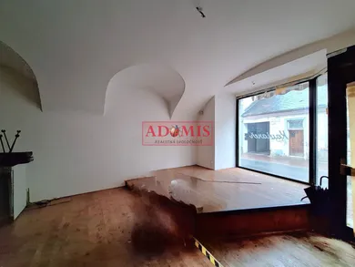 Na predaj komerčné, 99 m², Košice-Staré Mesto, Kováčska
