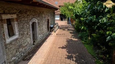 Na predaj 7-izbový dom, Prenčov