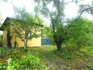 Na predaj 4-izbový dom, 140 m², Bratislava-Vajnory, Šuty