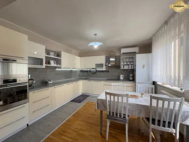Domy na predaj 6-izbový, Levice · €289 000