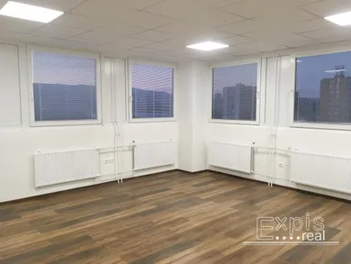 Na prenájom komerčné, 15 m², Bratislava-Dúbravka, Polianky