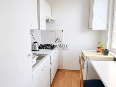 Kiadó lakások, 1-szobás, Bratislava-Karlova Ves · €560
