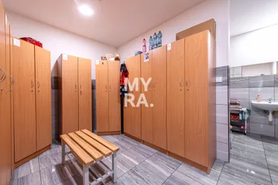 Na predaj komerčné, 244 m², Prešov, Strojnícka