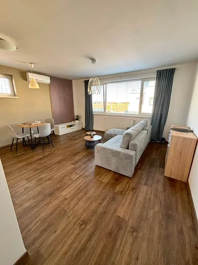 Na predaj 2-izbový byt, 45 m², Hviezdoslavov, Mesačná ulica