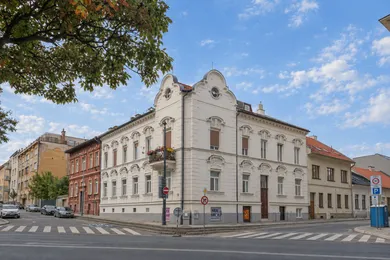 Квартири на продаж, 4-кімнатні, Bratislava-Staré Mesto · €369 900