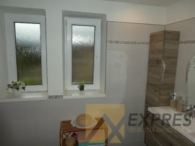 Na predaj 2-izbový byt, 53 m², Handlová, 29. augusta
