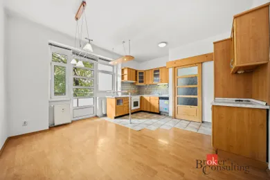 Na predaj 3-izbový byt, 75 m², Bratislava-Nové Mesto, Belehradská