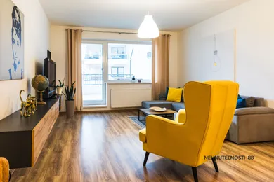 Mieszkania na wynajem, 2-pokojowe, Banská Bystrica · €590