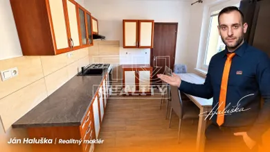 Eladó lakások, 4-szobás, Žilina · €232 000