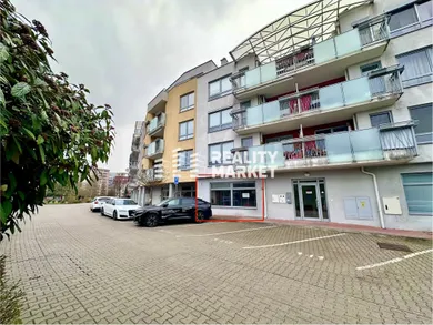 Komerčné priestory na predaj, Banská Bystrica · €204 100