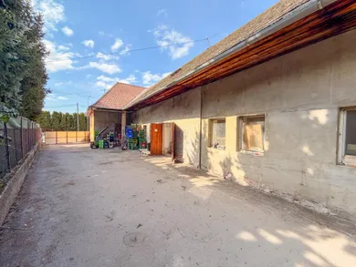 Na predaj dom v Žarnovica · €229 000 · Čiastočná rekonštrukcia