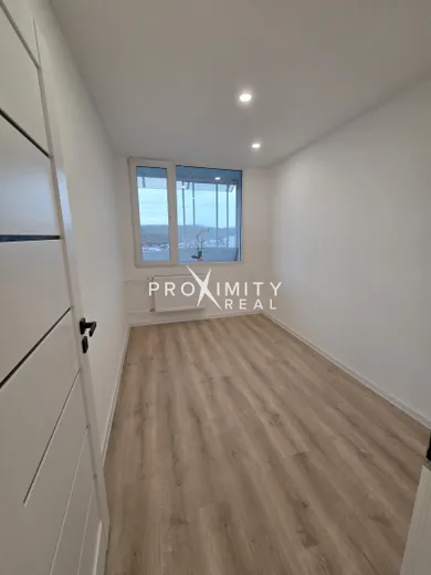 Na predaj 2-izbový byt, 42 m², Košice-Sídlisko KVP, Zombova