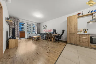 Na prenájom 2-izbový byt, 50 m², Bratislava-Petržalka, Lužná